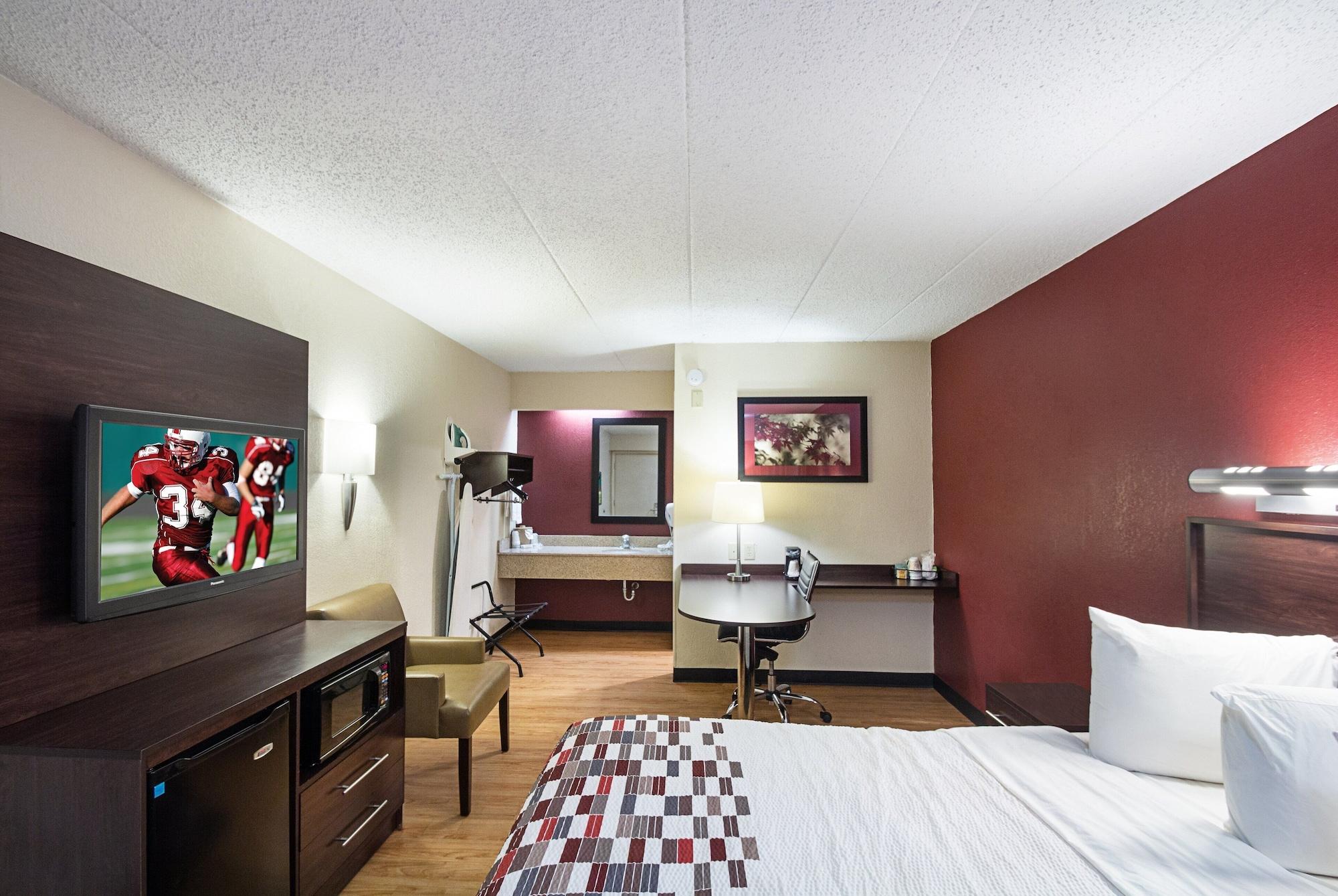 Red Roof Inn Cincinnati East - Beechmont Cherry Grove Buitenkant foto