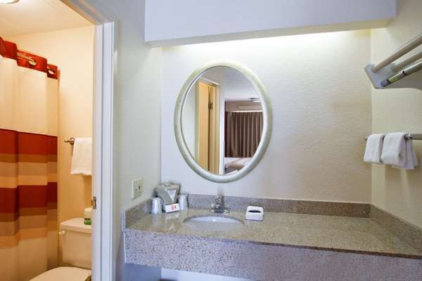 Red Roof Inn Cincinnati East - Beechmont Cherry Grove Kamer foto